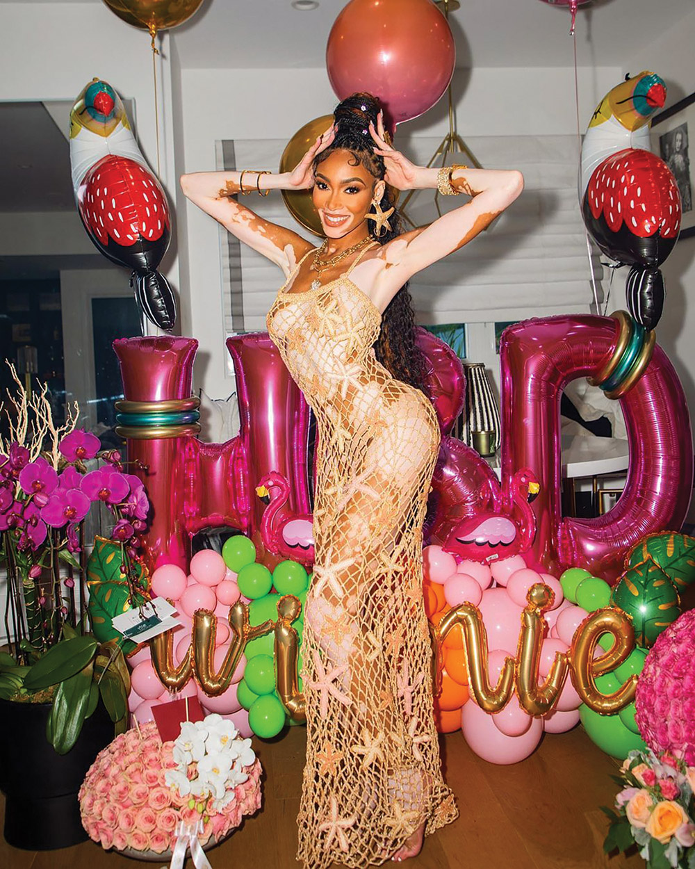 Winnie Harlow celebrated her birthday in Retrofête